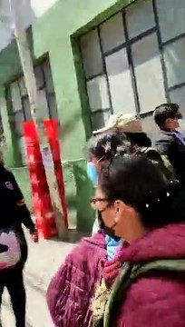 Maestros salen enmanillados de celdas policiales y están a la espera de una acción de libertad