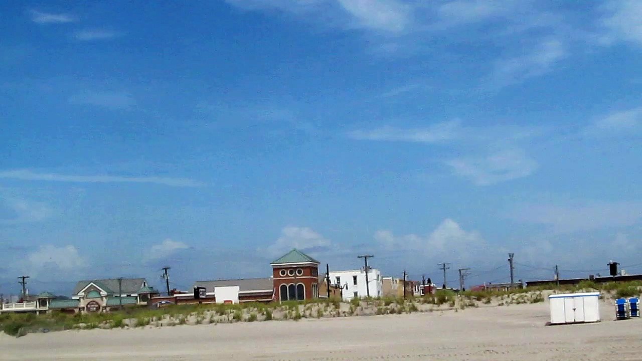 Beautiful Tropical Summer Day in Atlantic City