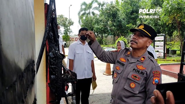 Polres Ngawi Gelar Konferensi Pers Tentang Mobil Yang Terbakar Di SPBU