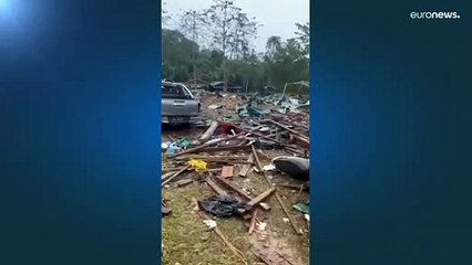 Myanmars Militärs bombardieren Konzert