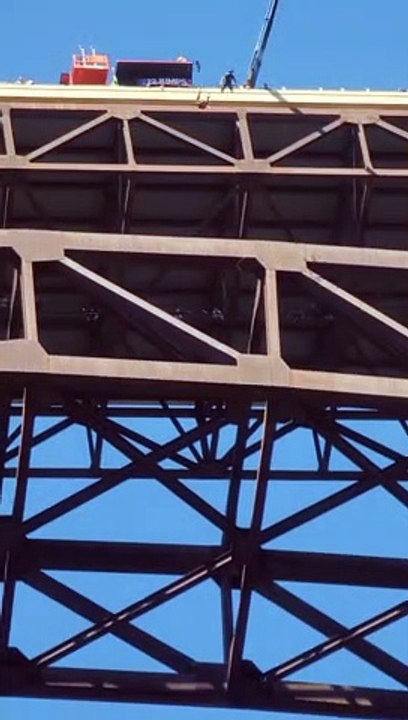 BASE Jumpers Collide in Close Call