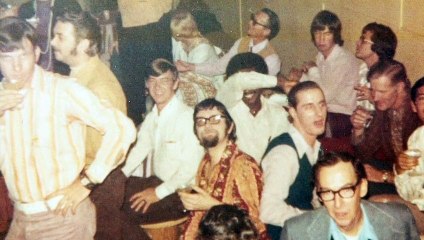 Upstairs Inferno Bande-annonce (EN)