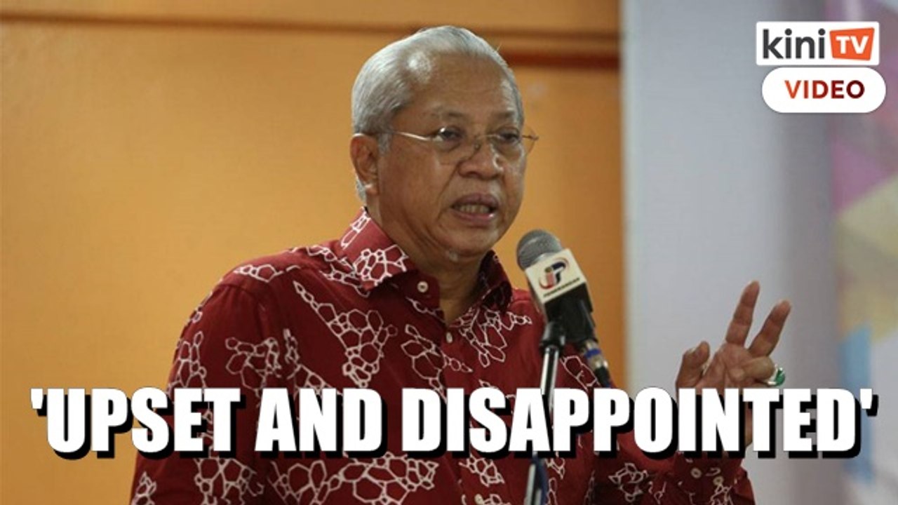 'Upset, disappointed' - Govt to act against those selling PerantiSiswa devices online, says Annuar