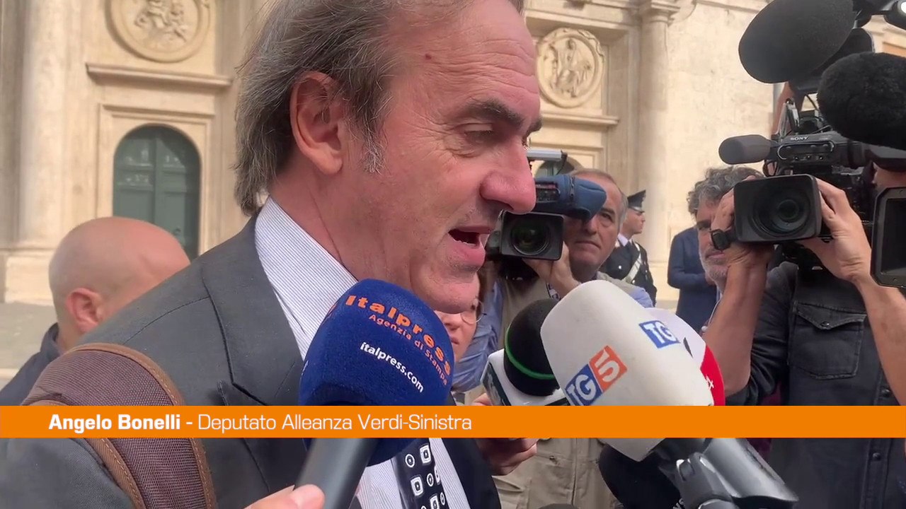 Energia, Bonelli "Che fine hanno fatto gli extraprofitti?"