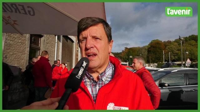 Les policiers interpellent la monistre ANnelies Verlinden