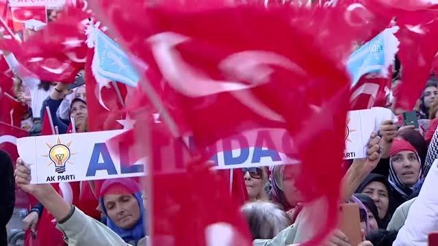 Cumhurbaşkanı Erdoğan: (Sosyal konut projesi) İki yıl içinde 250 bin konutluk ilk etabı, 2028'e kadar da 500 bin konutun tamamını bitirip hak...