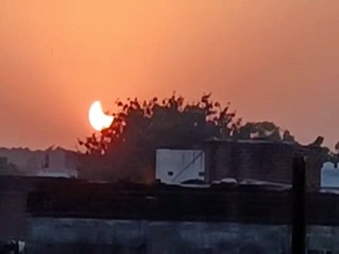 राजस्थान में ऐसा दिखा सूर्यग्रहण का नजारा...देखें वीडियो