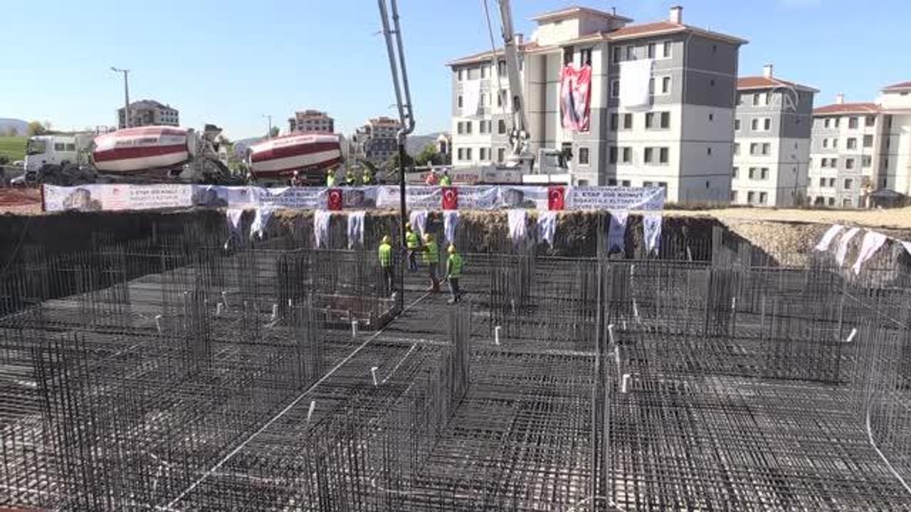 Bolu haberi | Bolu'da "İlk Evim, İlk İş Yerim" projesinde konutların temeli atıldı