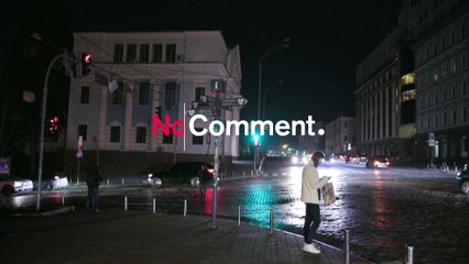 Coupures de courant : ce restaurant de Kyiv accueille ses clients avec des bougies