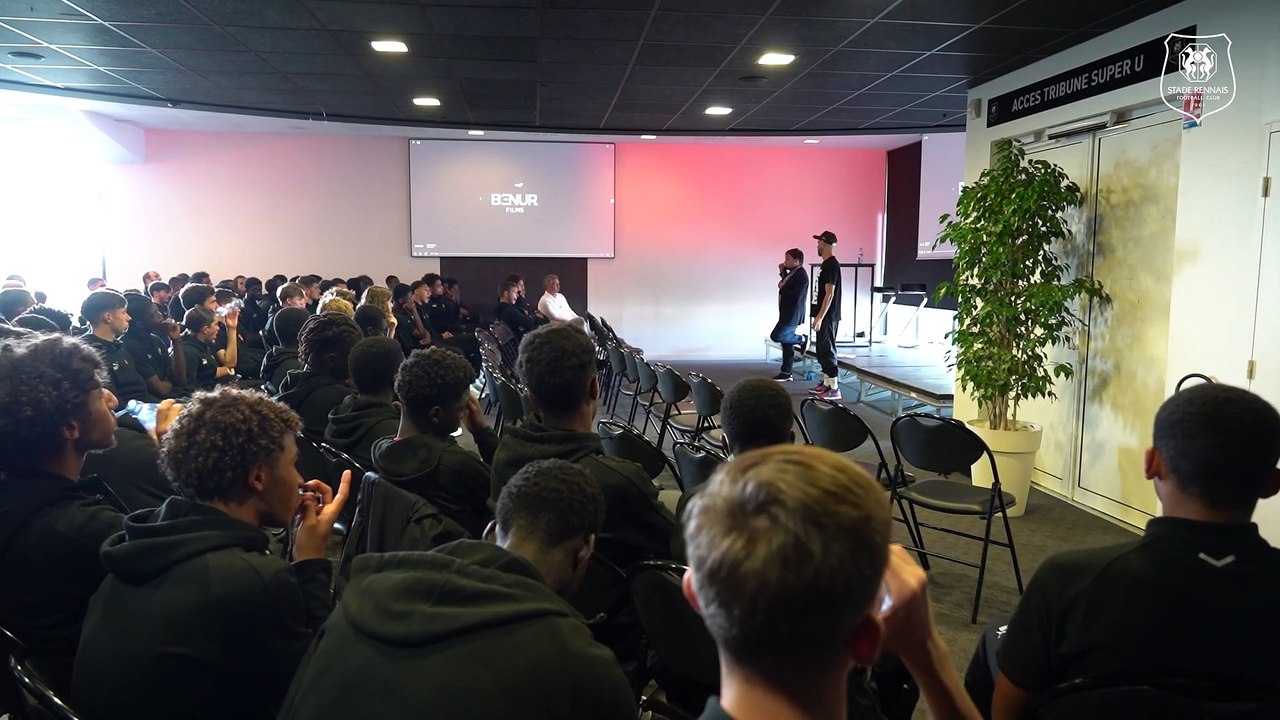 Kadour Ziani à la rencontre des jeunes de l'Académie