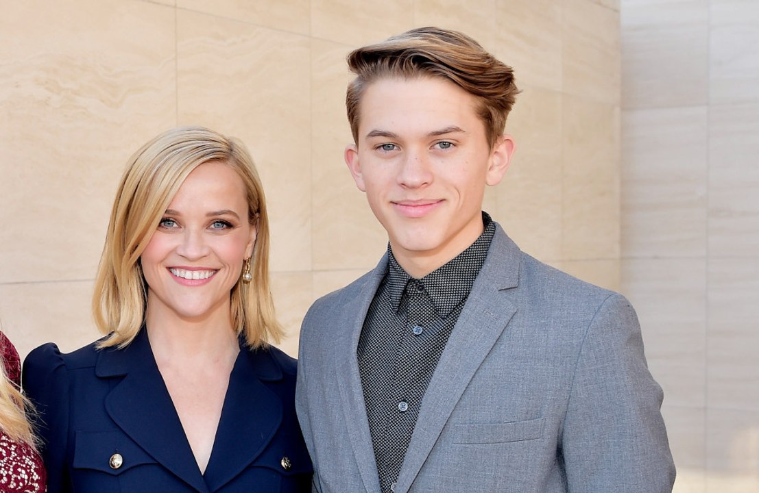 Reese Witherspoon célèbre l'anniversaire de son...