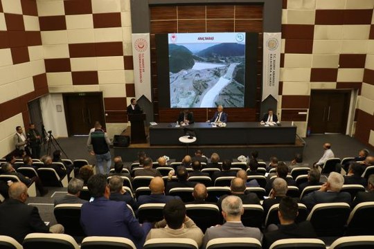 Kastamonu gündem haberleri | Kastamonu Valisi Çakır, sel sonrası yapılan çalışmaları değerlendirdi