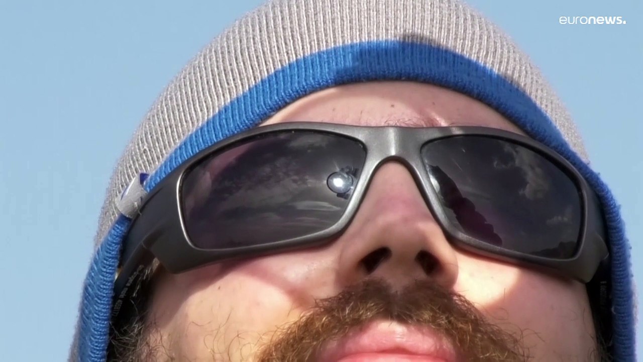 Les images de l'éclipse partielle de soleil vue mardi depuis le continent européen