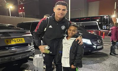 رونالدو يلتقي طفلا سودانيا ويحقق أمنيته