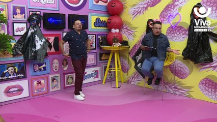 La "Pelu" es sorprendida en pleno coqueteo