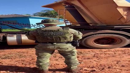 BPFron e PM recuperam em Xambrê semirreboque roubado horas antes