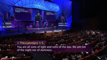 Arrependimento: 5 famosas que se converteram e renegam seus passados