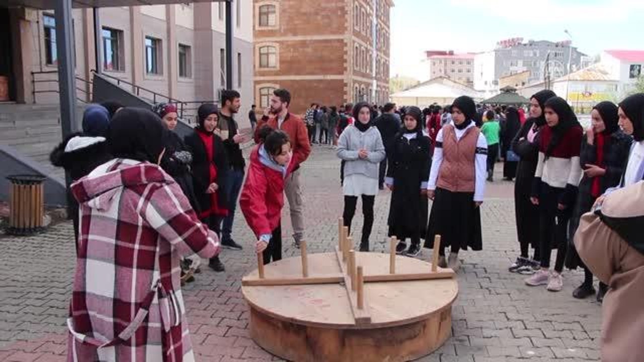 Bingöl gündem haberleri: Karlıova'da "Geleneksel Kültür ve Spor Şenliği" başladı