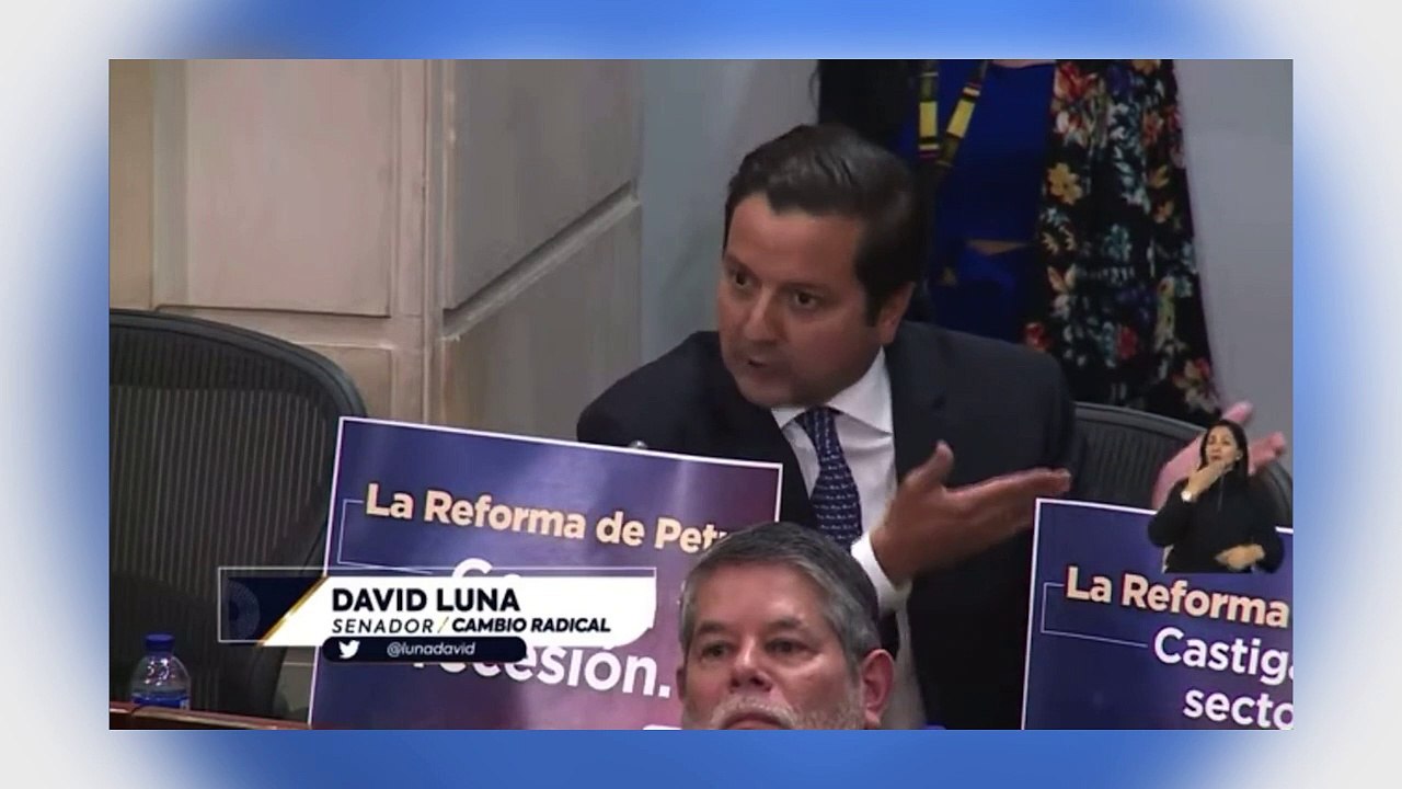 Senador David Luna se va con todo contra Roy Barreras