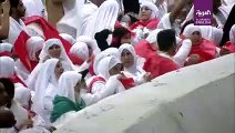 Hajj pilgrims symbolically ‘stone devil’ in last major ritual_low