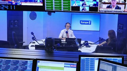 Les Beatles décorés par la Reine