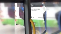 Bursa haber! Bursa'da otobüse asılı halde yolculuk eden örümcek çocuk kamerada