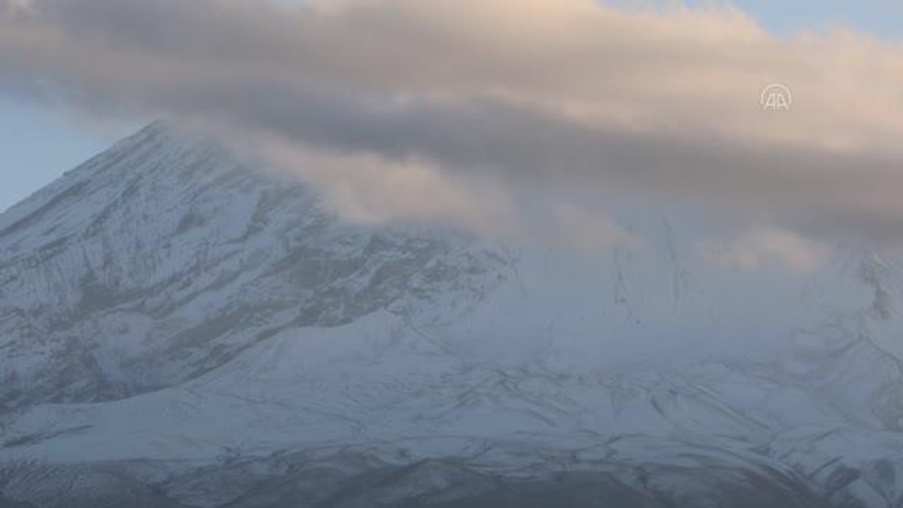 Iğdır gündem: Iğdır'ın zirveleri karla kaplandı