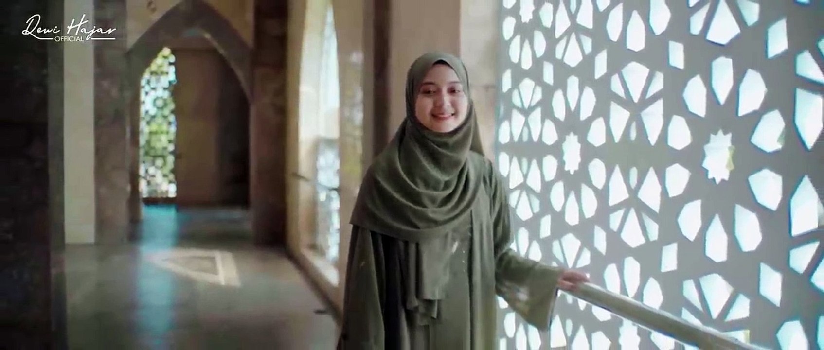 BIL QUR'ANI SAAMDHI - COVER BY HAJAR DEWI