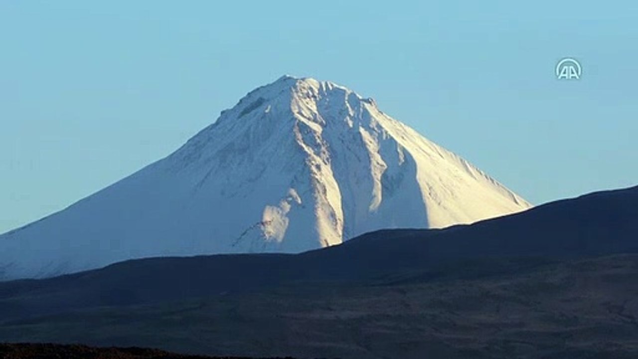 Iğdır'ın zirveleri karla kaplandı