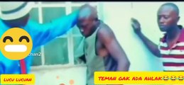 video lucu bikin ngakak teman gak ada akhlaq