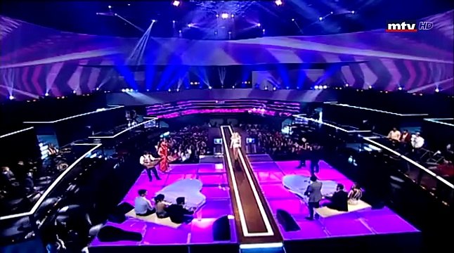 حسين الديك يغازل مايا دياب