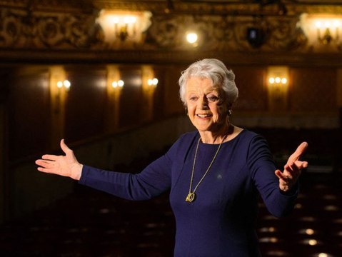 Disparition : après Angela Lansbury, une autre star de la série Arabesque est morte...