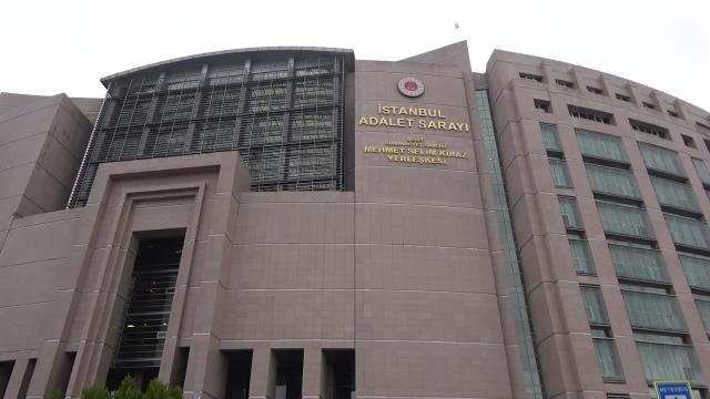 Boğaziçi Üniversitesi Rektörlüğü Önünde 6284 Senin mi Sandın Pankartı Açan 4 Öğrencinin 4 Yıla Kadar Hapsi İstendi