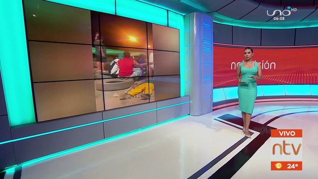 Camión a alta velocidad casi arrolla a vecinos en un punto de bloqueo