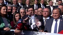 CHP'li Seyit Torun ve Muharrem Erkek İçişleri Bakanlığı önünde basın açıklaması düzenledi