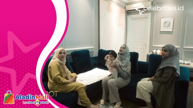 So Sweet! Ukasya Kirim Tanda Saranghae dan Kedipan Ganteng ke Ameena