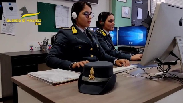 Mafia, arrestati nel Barese 19 esponenti del clan Parisi