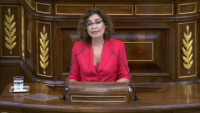 Montero defiende los PGE como un antídoto contra la desigualdad