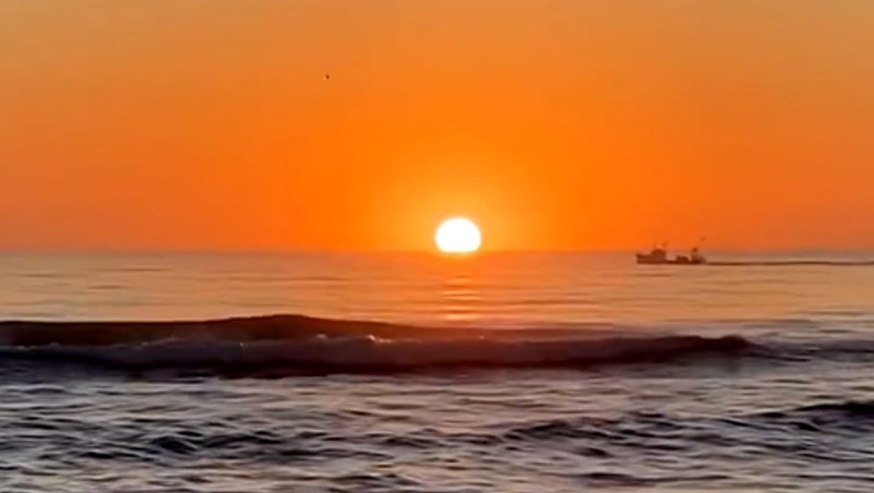 US sunrises greet Halloween morning