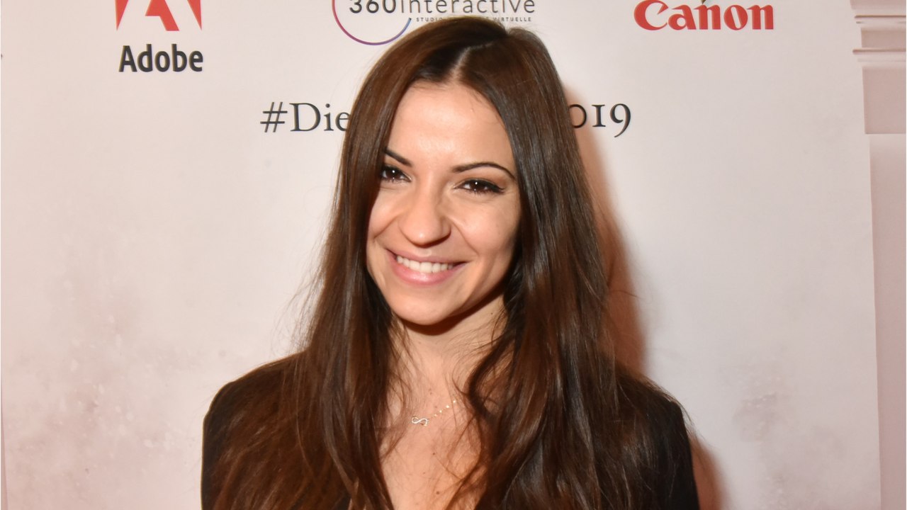 VOICI - J’ai trop tiré sur la corde" : Denitsa Ikonomova opérée du genou après sa blessure lors des répétitions de DALS