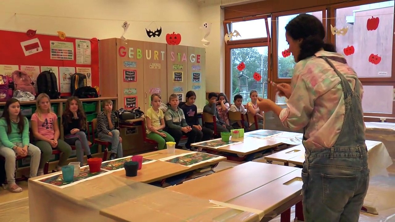 Schüler VS Oberhausen  mit Natalia Stryzhko  auf Hundertwassers Spuren