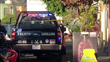 Download Video: Un hombre fue encontrado muerto por sus padres en calles de la colonia Atlas de Guadalajara