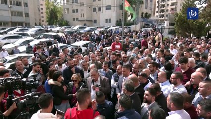 أطبّاء فلسطينيون يرفضون قرار حل نقابتهم