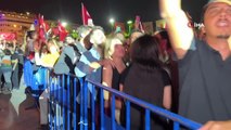 İskenderun'da Cumhuriyet konseri: Kıraç unutulmaz bir konsere imza attı