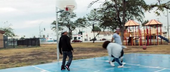 Kicks Bande-annonce (IT)