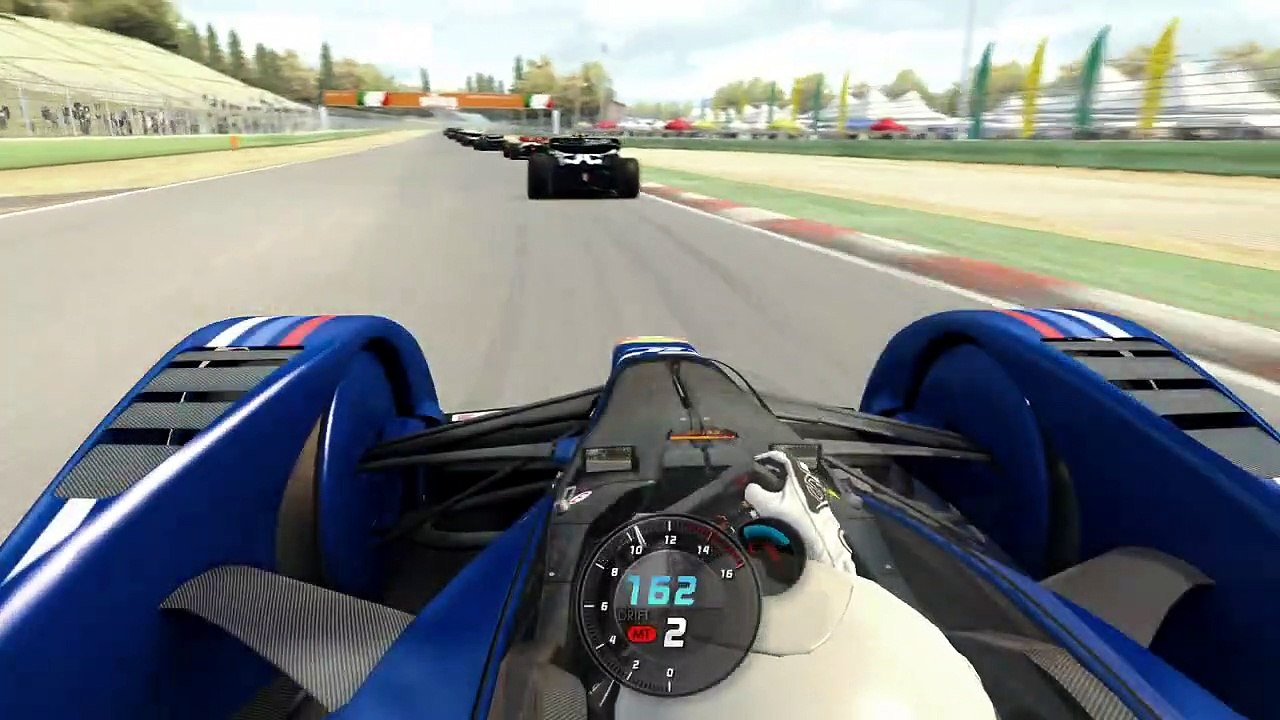 Redbull RB18 2022 when it doesn_t go boom -- Be Like