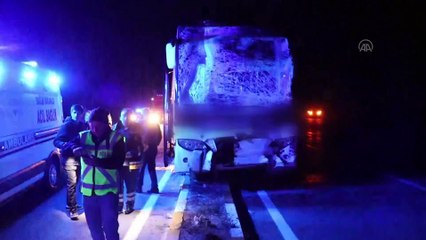 Yola çıkan at kazaya neden oldu: 15 yaralı