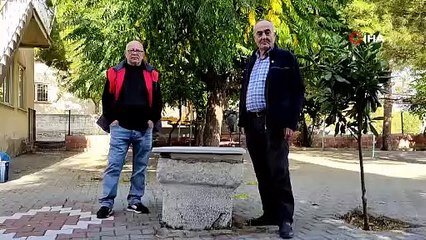 Köy meydanındaki tarihi taş 2 bin yıllık şampiyonu ortaya çıkardı