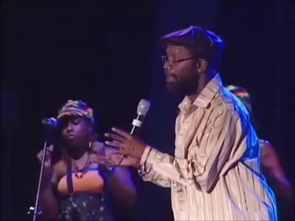 BERES HAMMOND &  BEENIE MAN PERFORMING LIVE ONSTAGE