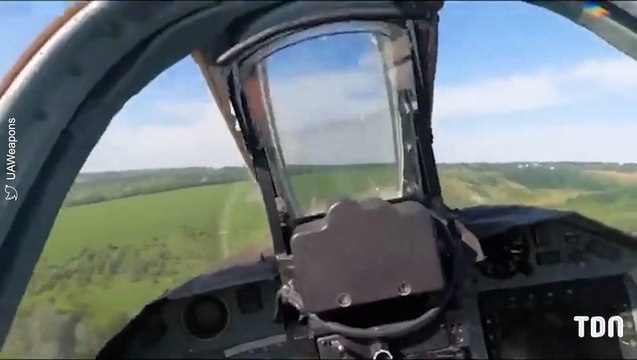 Le pilote de cet avion a bien fait de s'éjecter !